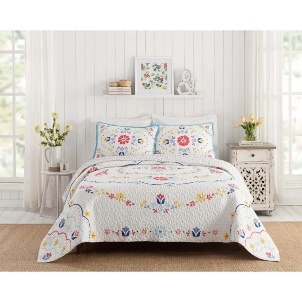 The Pioneer Woman White Floral Quilt Set with Red, Blue, Yellow Accents - Picture 4 of 12